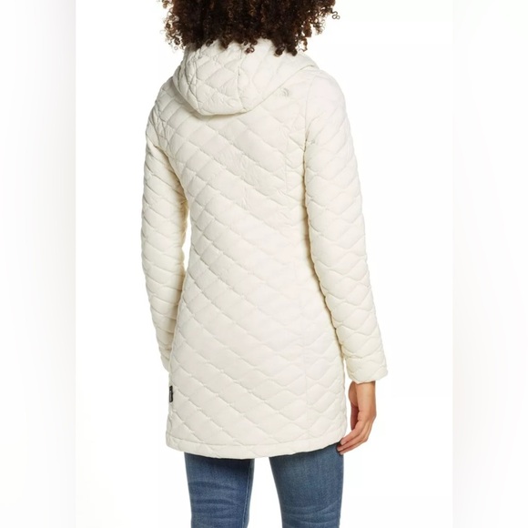 North Face Women's ThermoBall Insulated Parka
Quilted Thermal Ball Jacket - Picture 2 of 8